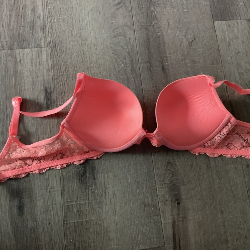 Victoria's Secret Dream Angel Push up - Picture 2 of 3